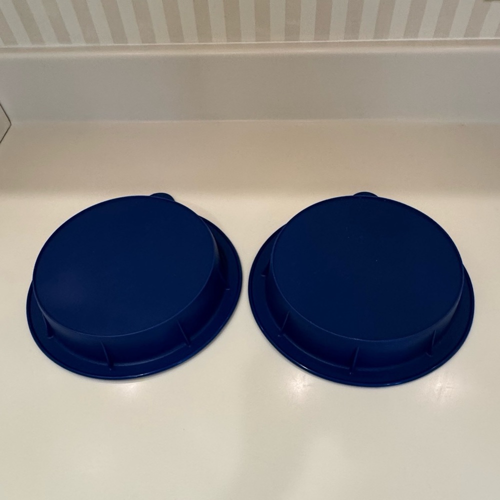 Smartware Silicone Set Of Two Round Blue Cake Pan - Picture 4 of 9